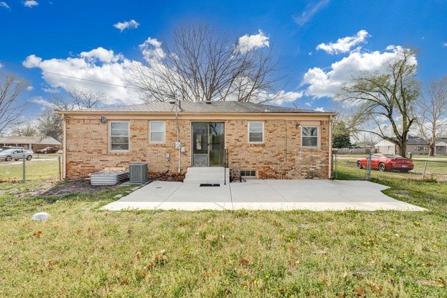 3244 N Jackson St, Wichita, KS 67204