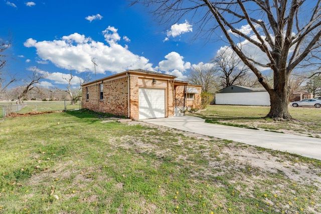 3244 N Jackson St, Wichita, KS 67204