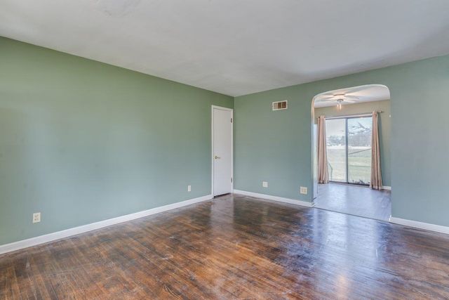 3244 N Jackson St, Wichita, KS 67204