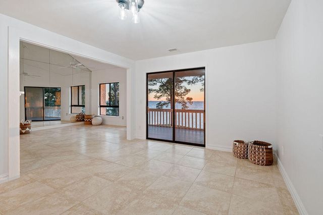 48 Marina Cove Drive 302A, Niceville, FL 32578