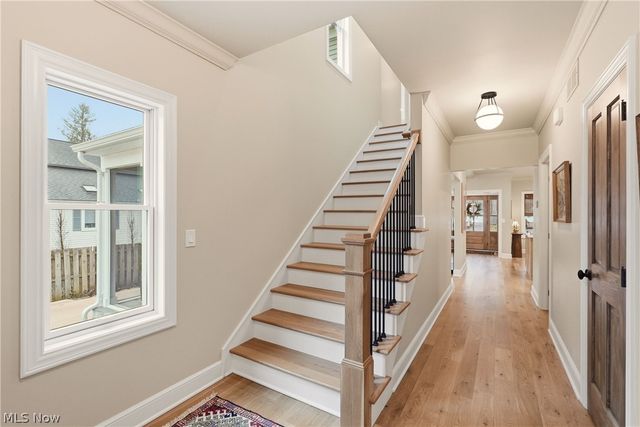 81 Hall Street, Chagrin Falls, OH 44022