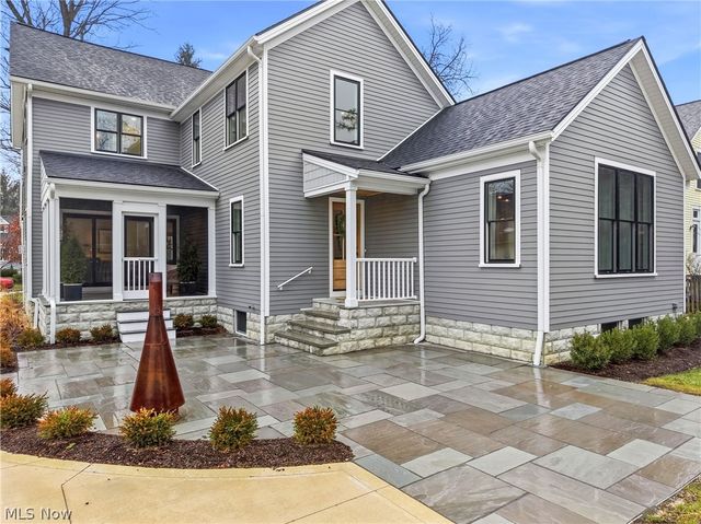 81 Hall Street, Chagrin Falls, OH 44022