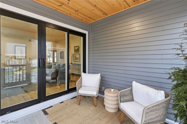 81 Hall Street, Chagrin Falls, OH 44022