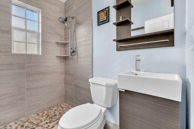 404 S 62nd Terrace, Hollywood, FL 33023