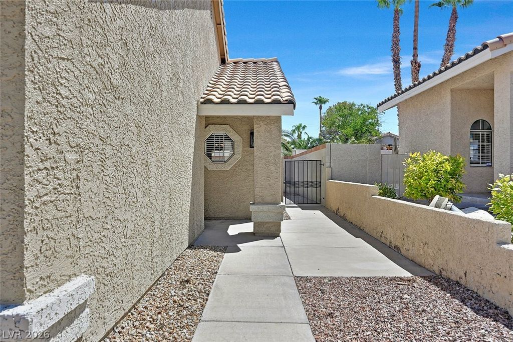 764 Charwood Circle, Henderson, NV 89014 — photo 2