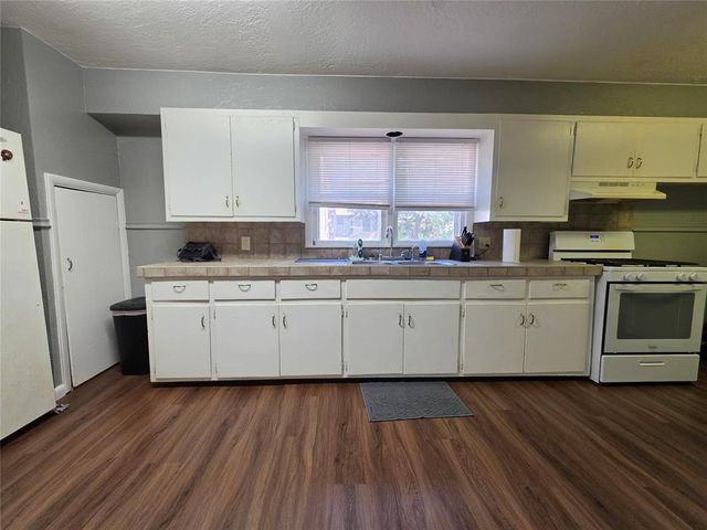 309 N Roosevelt Avenue, Shawnee, OK 74801