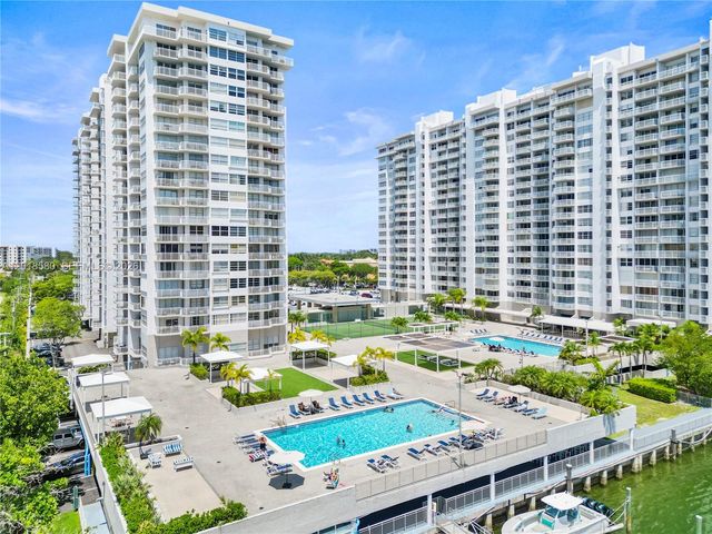 18011 Biscayne Blvd 705, Aventura, FL 33160