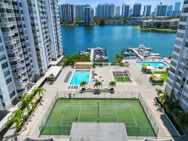 18011 Biscayne Blvd 705, Aventura, FL 33160