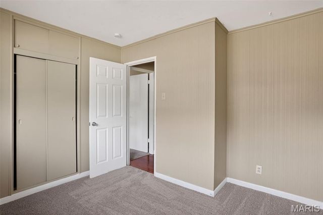 9946 Lanier Drive, St Louis, MO 63136