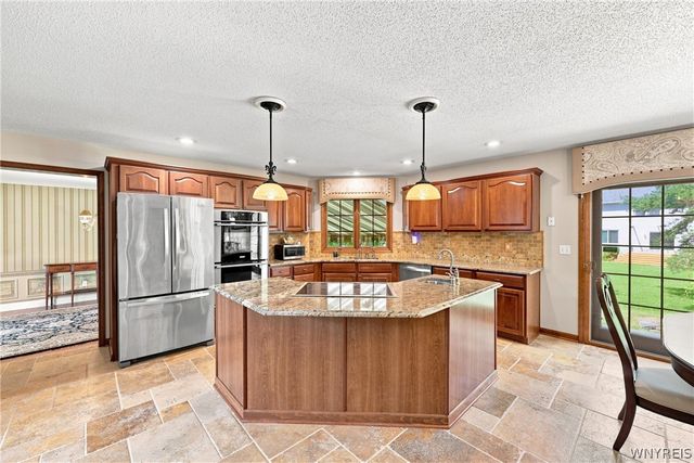 8304 Silver Fox Court, Clarence, NY 14221