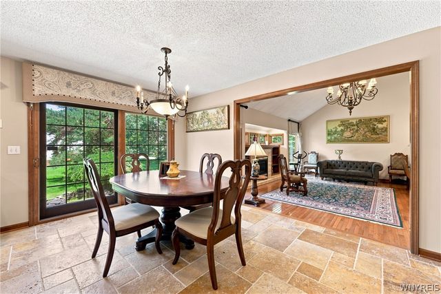 8304 Silver Fox Court, Clarence, NY 14221