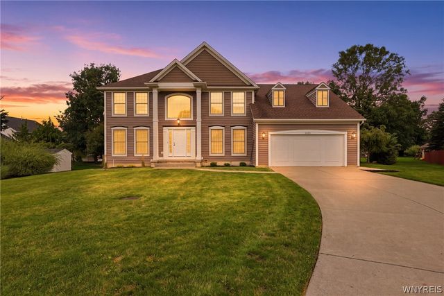 8304 Silver Fox Court, Clarence, NY 14221