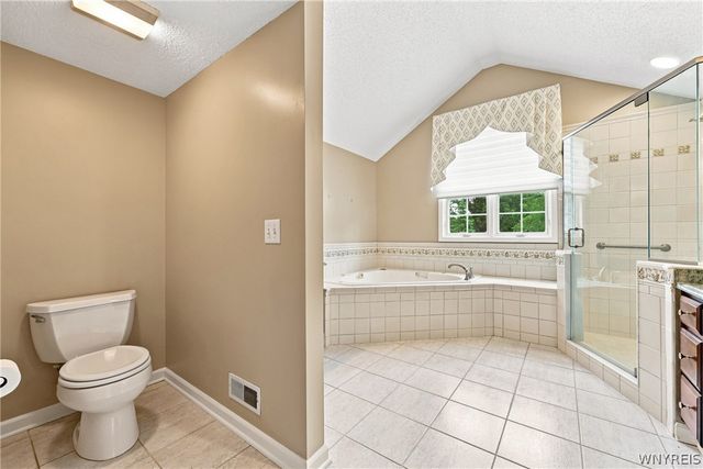 8304 Silver Fox Court, Clarence, NY 14221
