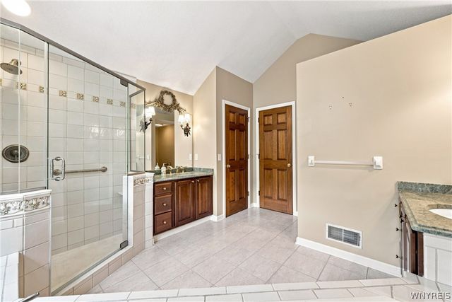 8304 Silver Fox Court, Clarence, NY 14221