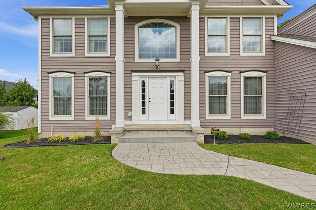 8304 Silver Fox Court, Clarence, NY 14221