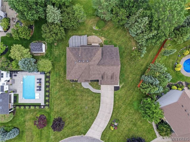 8304 Silver Fox Court, Clarence, NY 14221