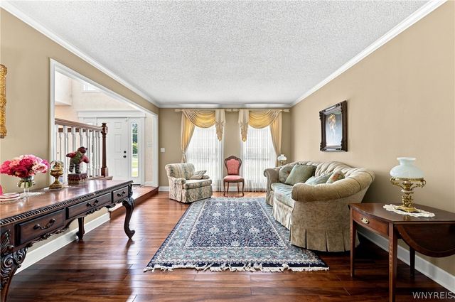 8304 Silver Fox Court, Clarence, NY 14221