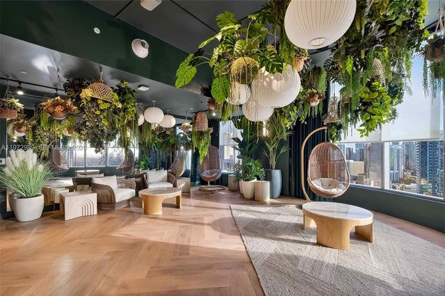 121 NE 5th St 710, Miami, FL 33132