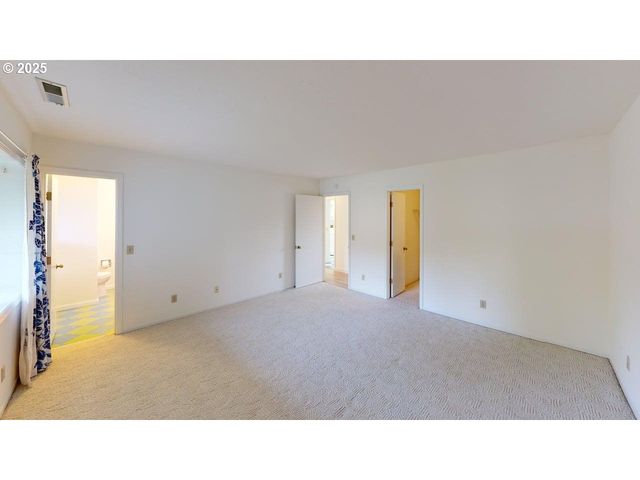 801 BROOKHAVEN Dr, Brookings, OR 97415