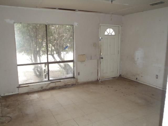 652 Fir LN, Lockhart, TX 78644