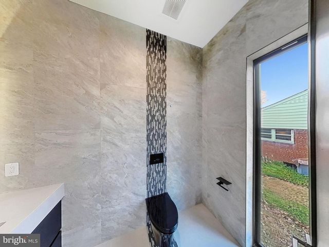 6910 BRIGHT AVE, Mclean, VA 22101