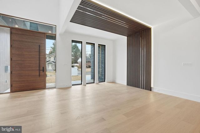 6910 BRIGHT AVE, Mclean, VA 22101