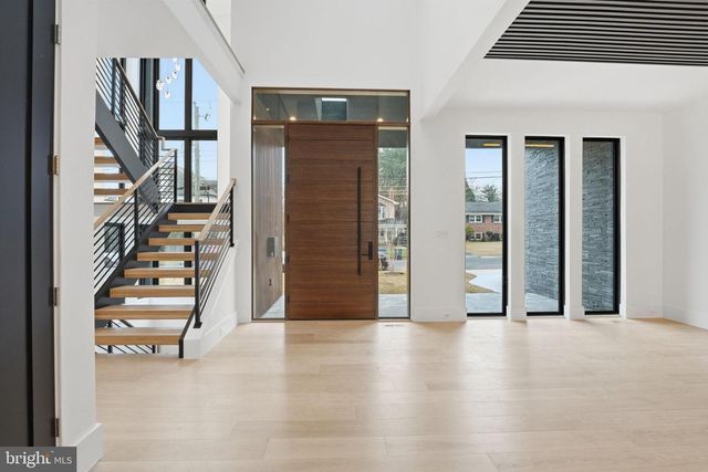 6910 BRIGHT AVE, Mclean, VA 22101