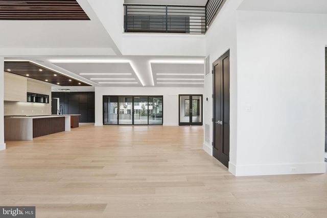 6910 BRIGHT AVE, Mclean, VA 22101