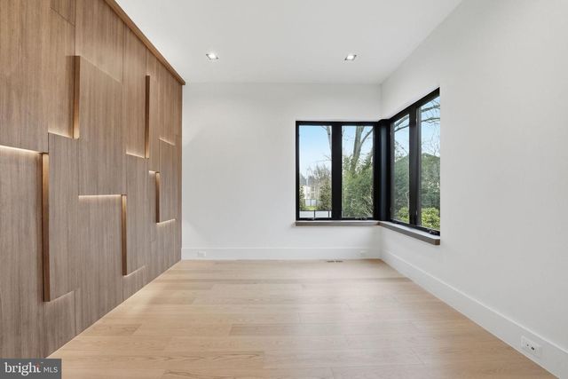 6910 BRIGHT AVE, Mclean, VA 22101