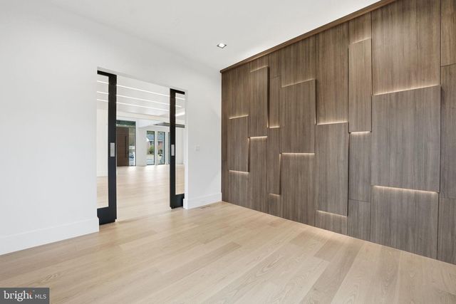 6910 BRIGHT AVE, Mclean, VA 22101