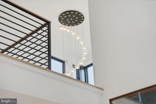 6910 BRIGHT AVE, Mclean, VA 22101