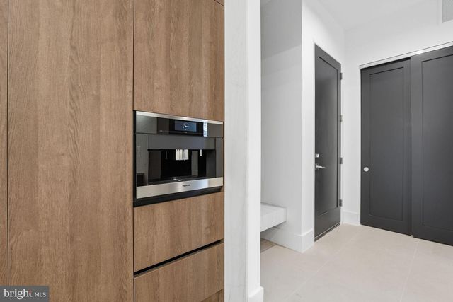 6910 BRIGHT AVE, Mclean, VA 22101