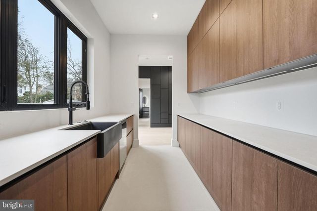 6910 BRIGHT AVE, Mclean, VA 22101