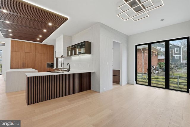 6910 BRIGHT AVE, Mclean, VA 22101