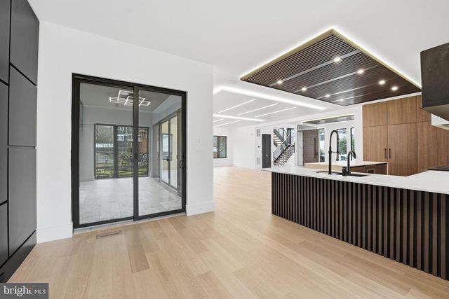 6910 BRIGHT AVE, Mclean, VA 22101