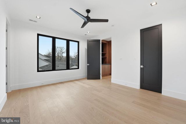 6910 BRIGHT AVE, Mclean, VA 22101