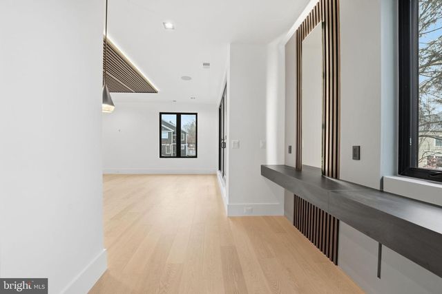 6910 BRIGHT AVE, Mclean, VA 22101