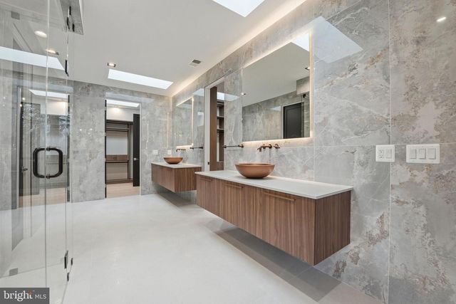 6910 BRIGHT AVE, Mclean, VA 22101