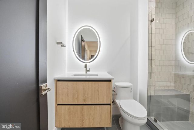 6910 BRIGHT AVE, Mclean, VA 22101