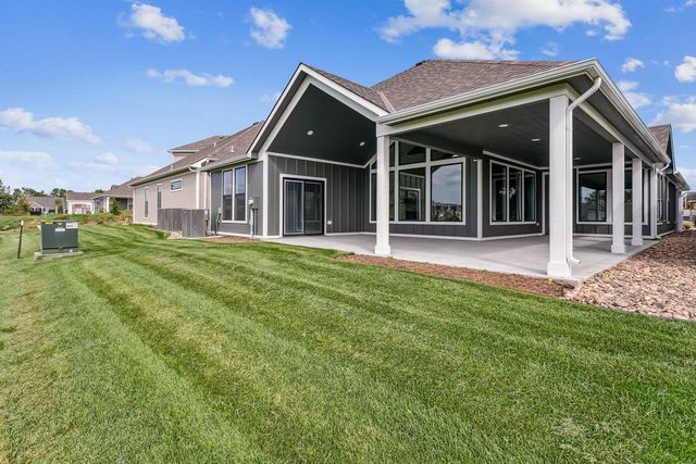 201 S Heritage Way, Andover, KS 67002