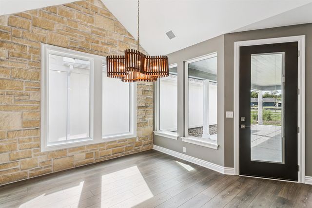 201 S Heritage Way, Andover, KS 67002
