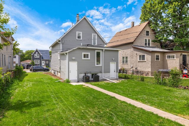 211 S 9th Avenue, Maywood, IL 60153