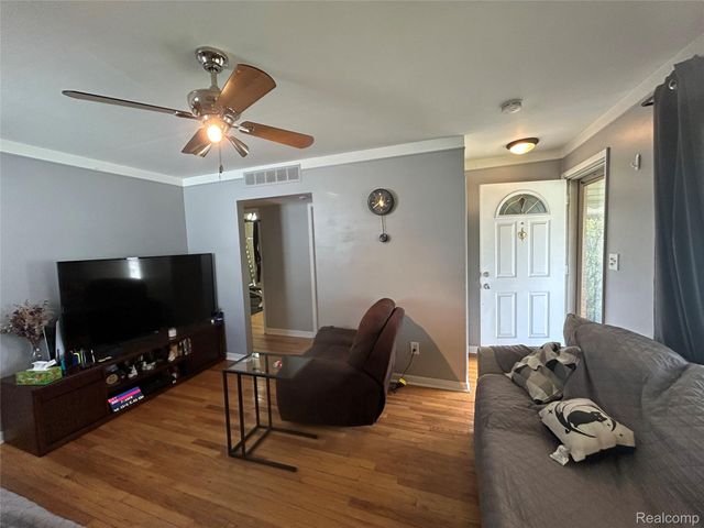 28810 Townley Street, Madison Heights, MI 48071