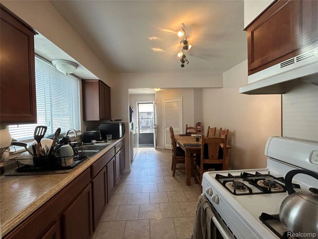 28810 Townley Street, Madison Heights, MI 48071