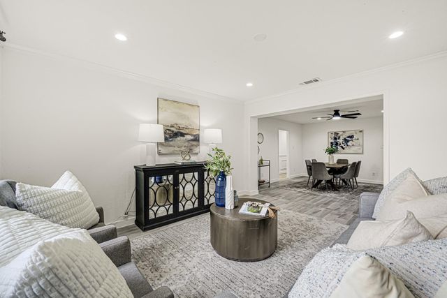 1202 Glen Echo Drive, Houston, TX 77088
