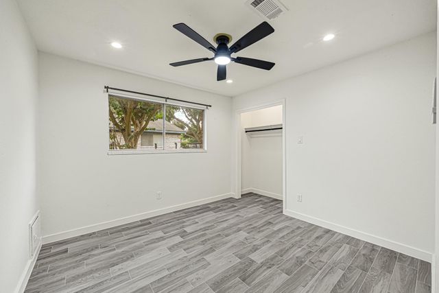 1202 Glen Echo Drive, Houston, TX 77088