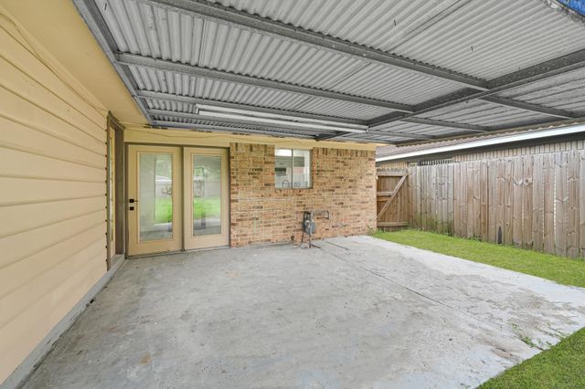 1202 Glen Echo Drive, Houston, TX 77088