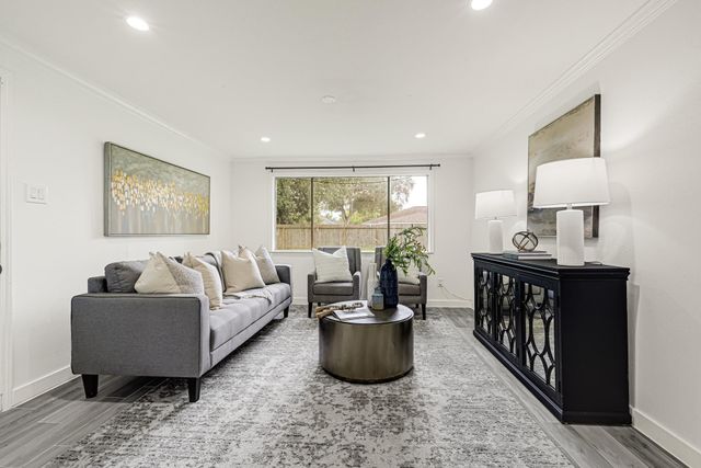 1202 Glen Echo Drive, Houston, TX 77088