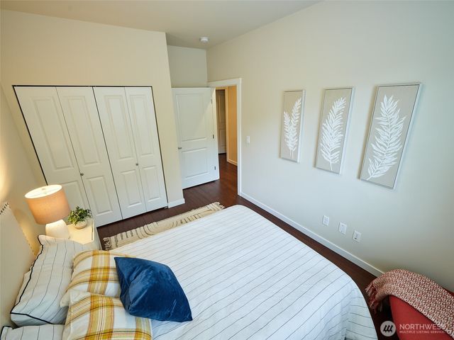 6941 134th Court SE #B, Newcastle, WA 98059