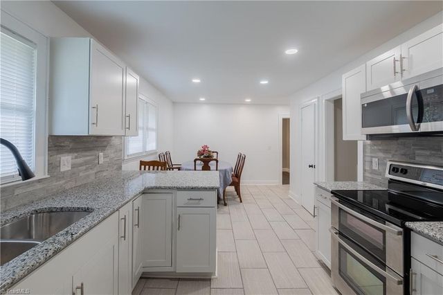 111 Rose Trail, Mount Airy, NC 27030